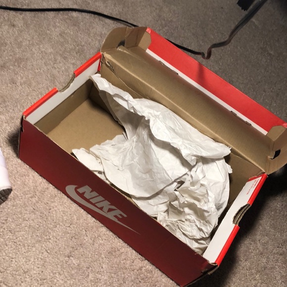 Air Max 90 - Picture 2 of 3